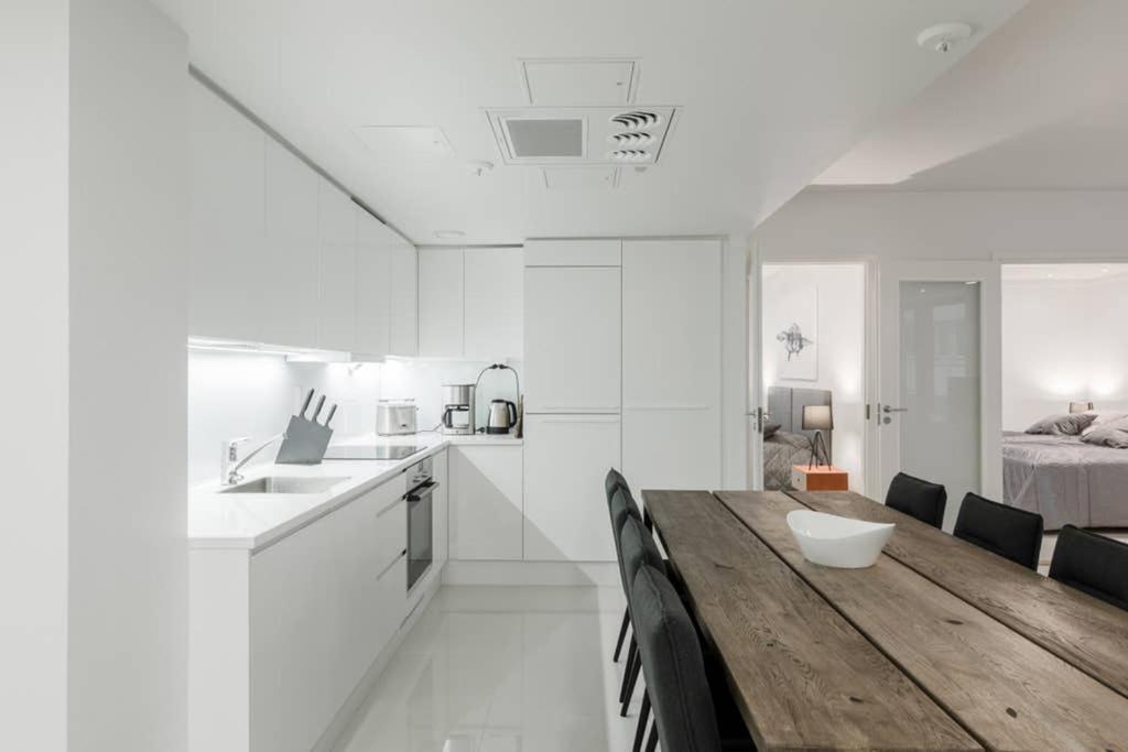 Sleek And Spacious 3 Bedroom Apartment In City Centre Ελσίνκι Εξωτερικό φωτογραφία